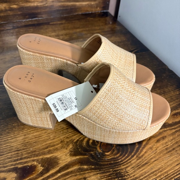 a new day Shoes - A New Day Ricky Tan Woven Platform Sandals Size‎ 11